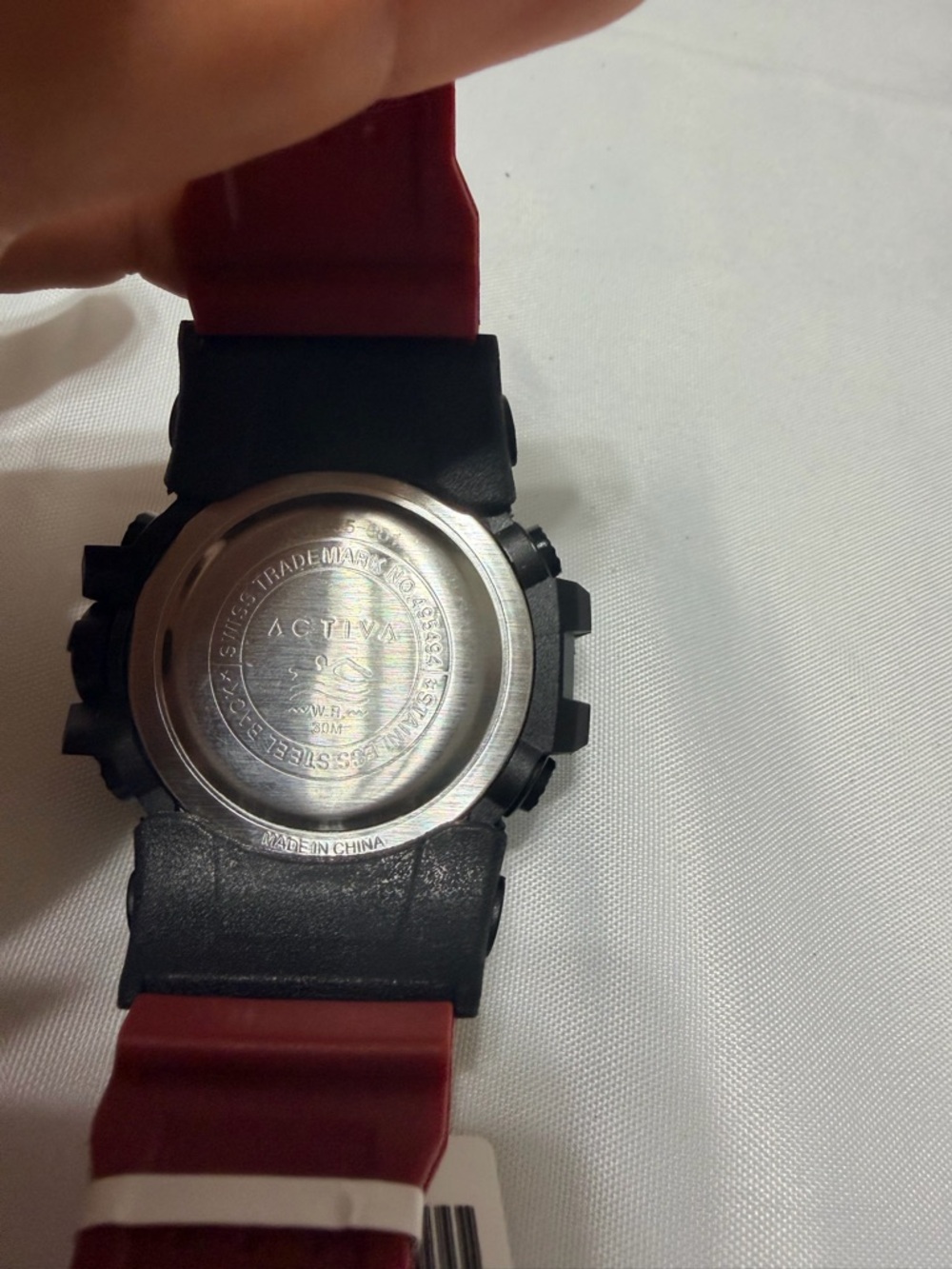 Activa by Invicta Red & Black Sport Men’s Digital Watch - Picture 5 of 7